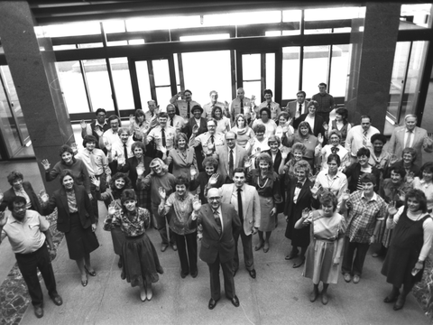 Image of employees_new_building_lobby_1986_03